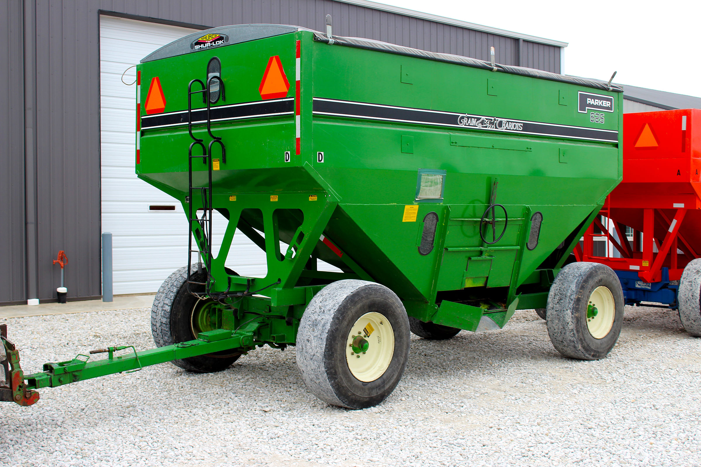 FARM EQUIPMENT AUCTION - FARM EQUIPMENT AUCTION IN MADISON